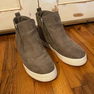 Selling a pair of 9 1/2 wide time and true suede booties very good condition